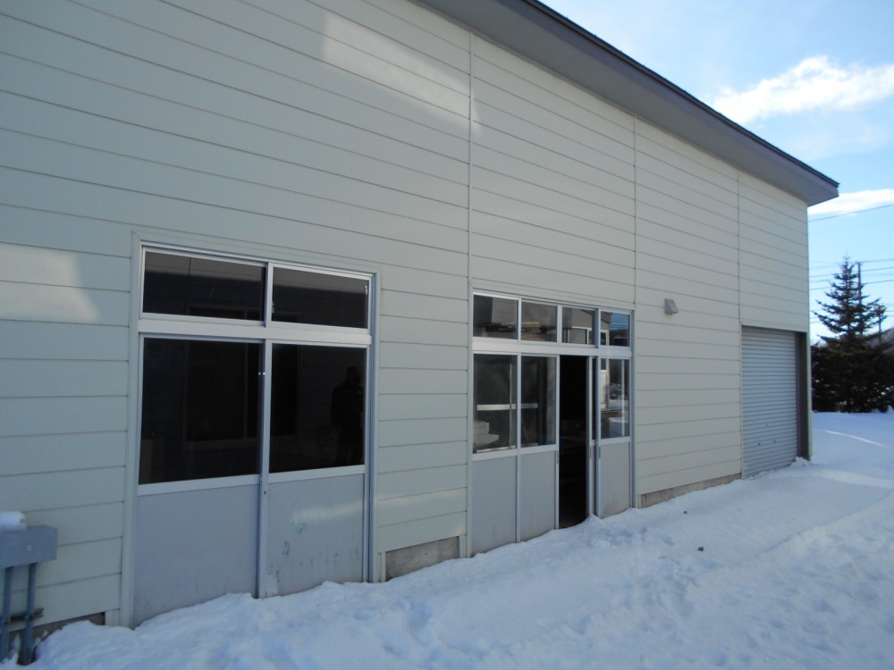 浦幌町倉庫兼事務所 内観