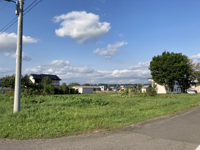 屈足緑町２丁目【敷地455坪で事業用地・マンション用地にもおすすめ！】