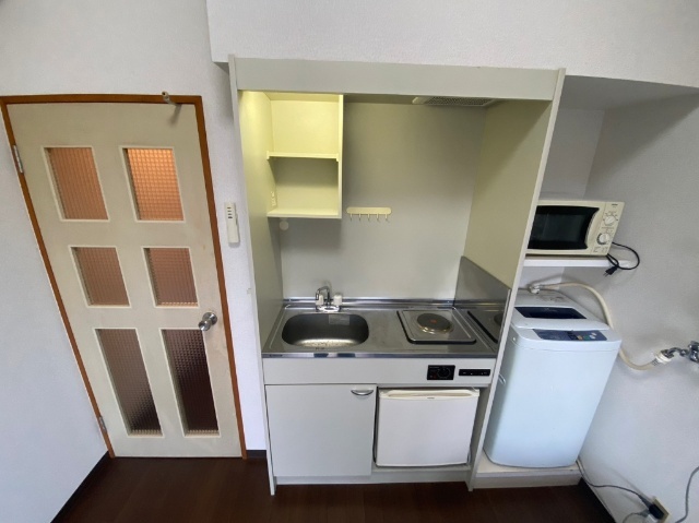 一棟収益マンション　八番館 内観