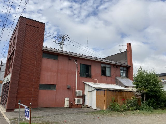 浦幌町字幸町１８番地１【北西角地！店舗併用住宅！】 内観