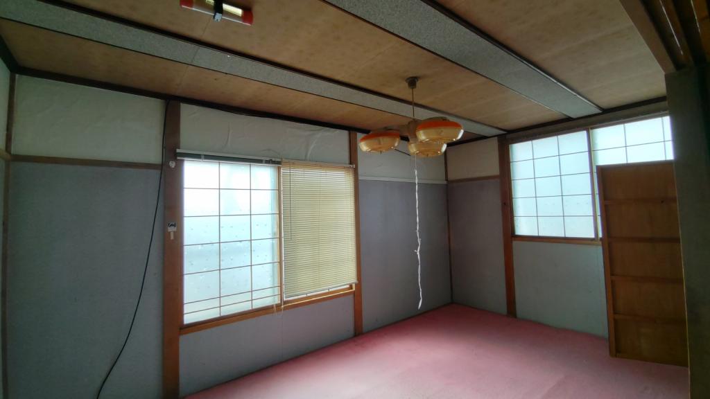 上士幌東二線　リノベ向け住宅 内観