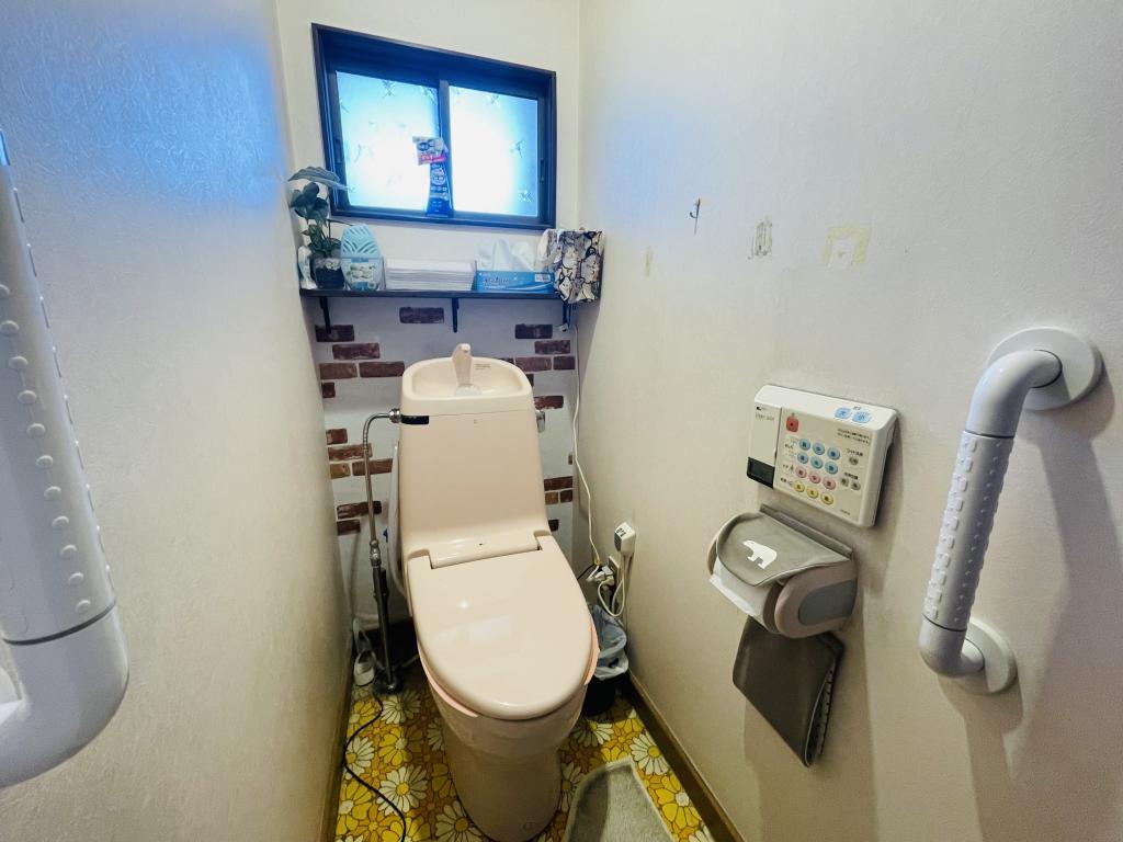 ※価格改定※　2台分カーポート付！緑陽台仲区　中古住宅 内観