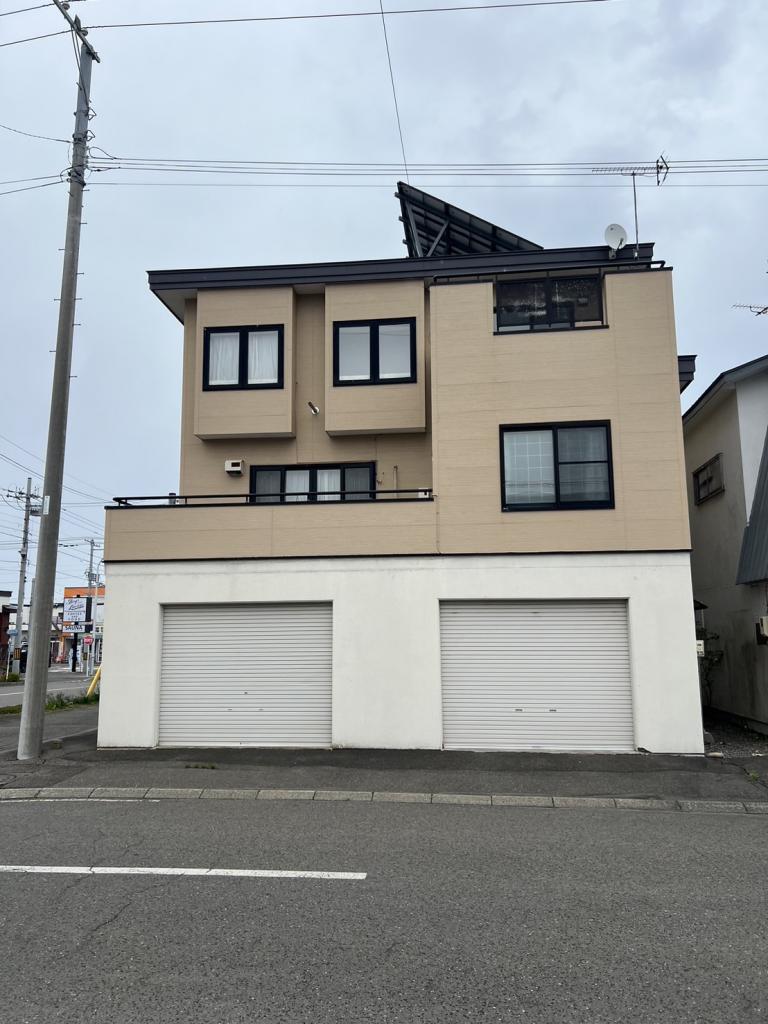 広尾町本通8丁目14番地2ガレージ付き2世帯戸建 内観