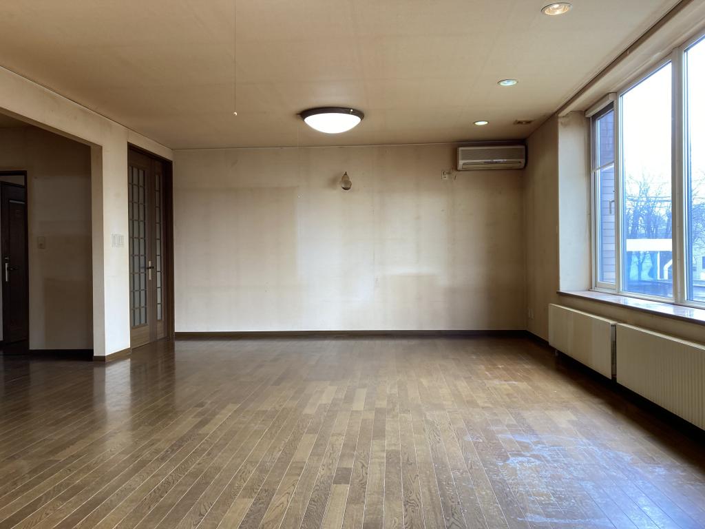 南の森戸建 内観