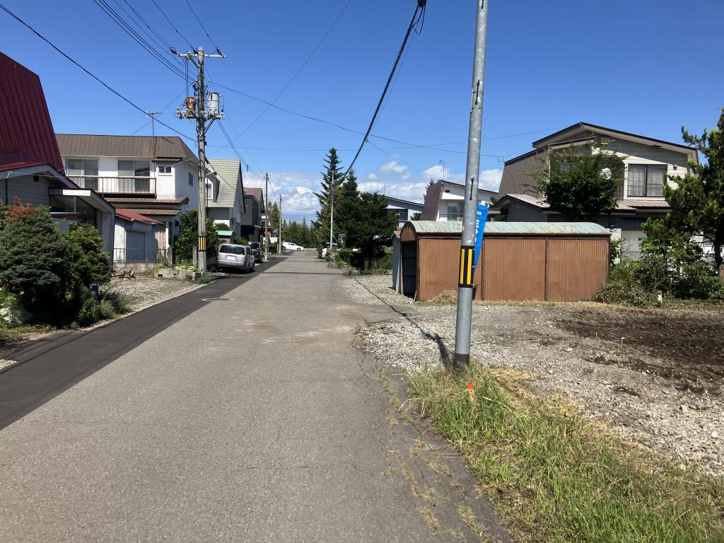 【西20条南2丁目】静けさと利便性が共有するエリア 内観