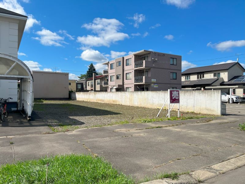 ＊大幅値下げ＊西３南２４ 土地＊建築条件なし  内観