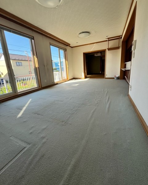 帯広市西２１条南４丁目　地下付き売家 内観