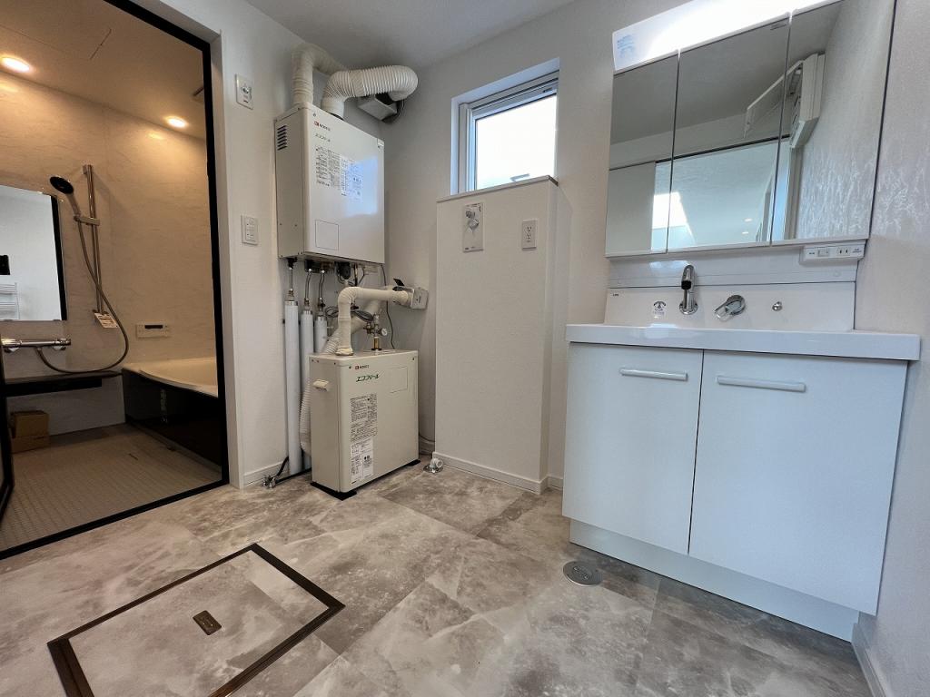 帯広市西24条南2丁目　新築住宅(外観白♪) 内観