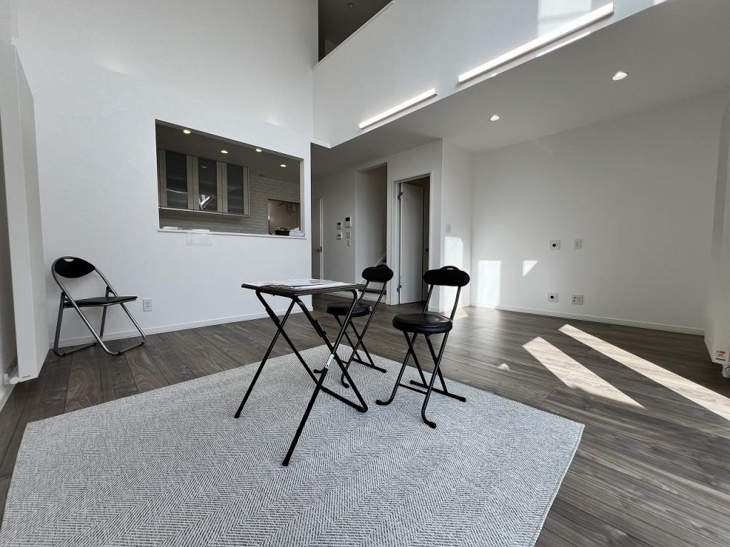 帯広市西24条南2丁目　新築住宅(外観白♪) 内観