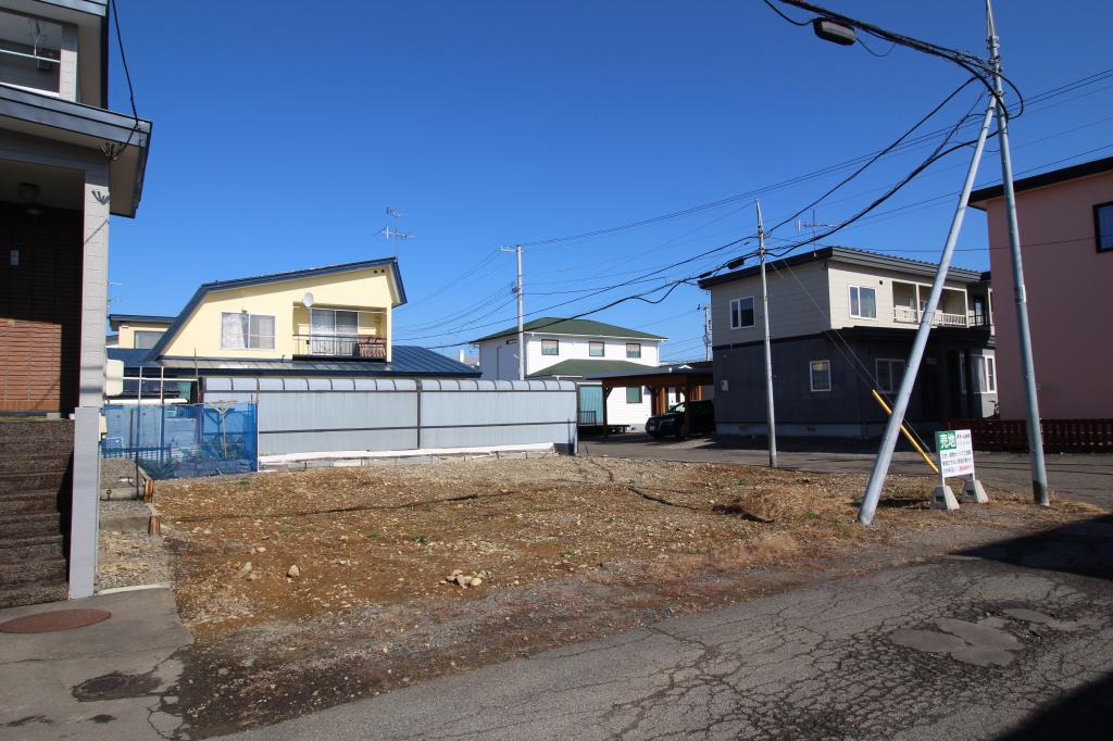 帯広市西8条南25丁目　売地　※南東角地※