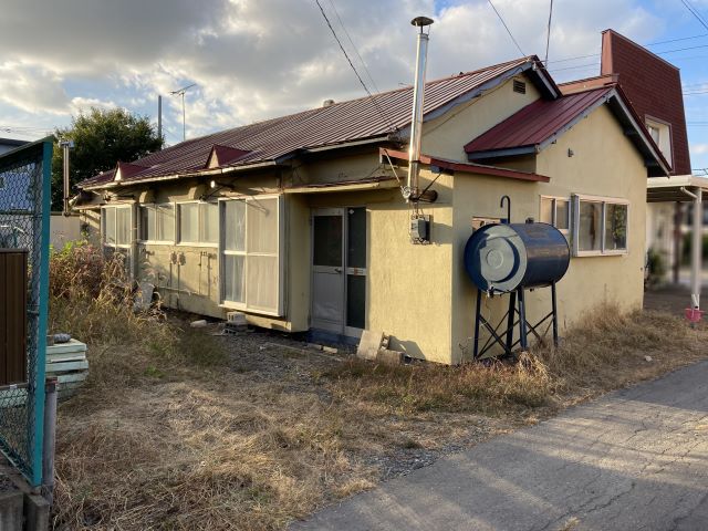 西１５条南１３丁目【ドリームタウン白樺様まで約７５０ｍ！】 内観