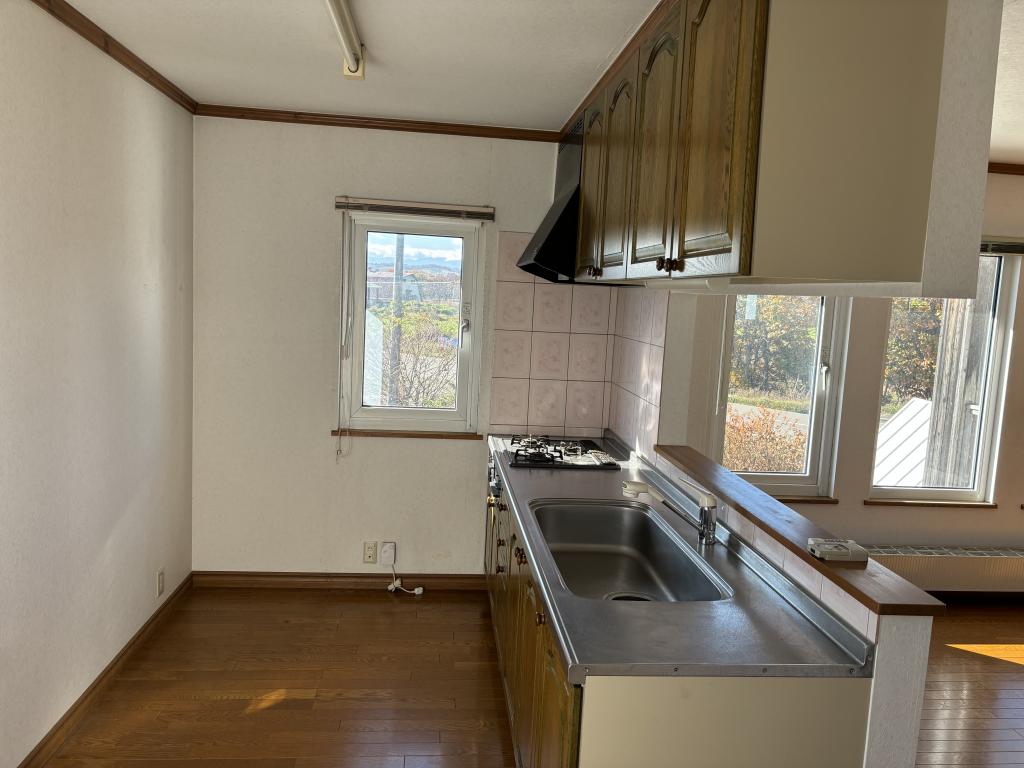 広尾郡大樹町日方　店舗付住宅 内観