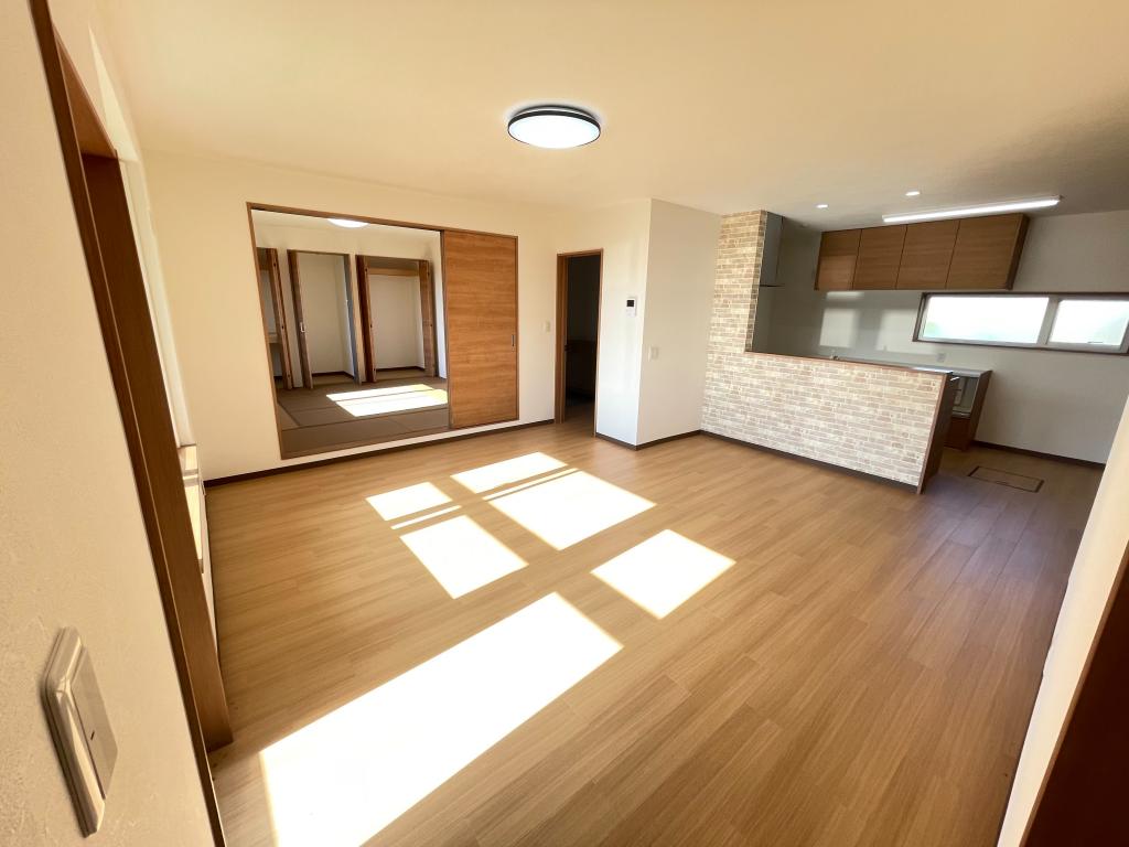 池田町字旭町６丁目　リノベーション住宅 内観