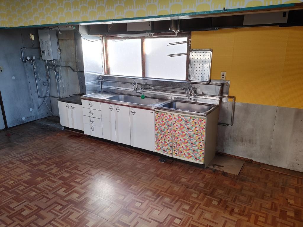 【価格改定】西５条南１３丁目　店舗付中古物件 内観