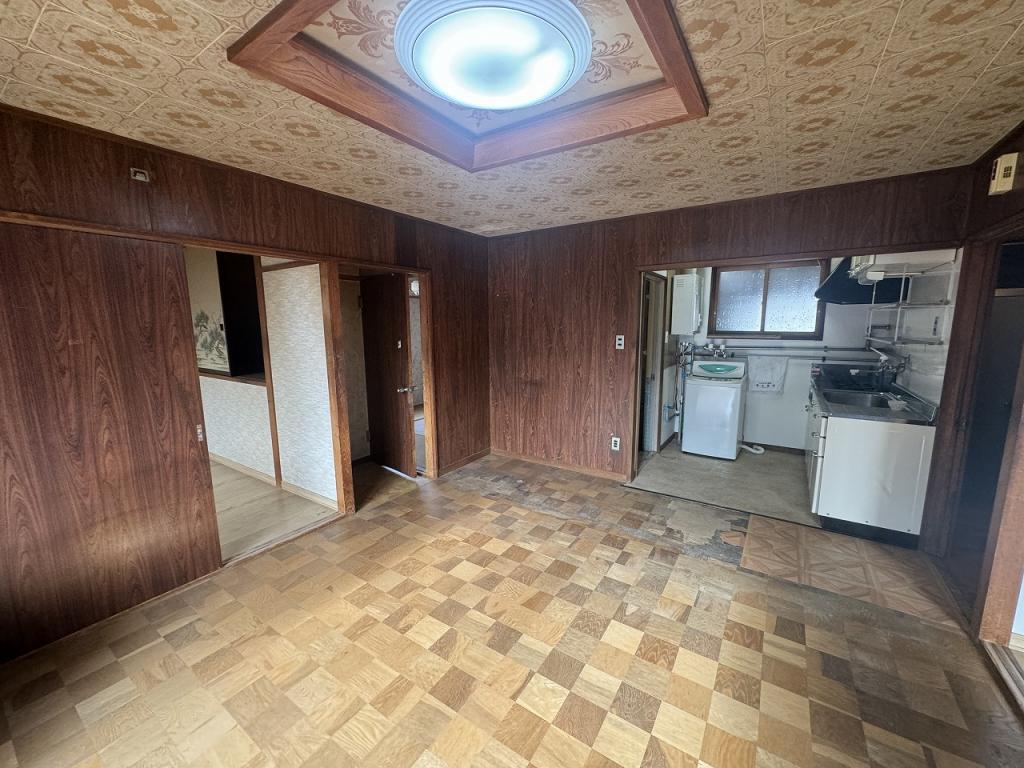 【7/22価格変更】角地庭付き！帯広市大空町10丁目　中古戸建 内観