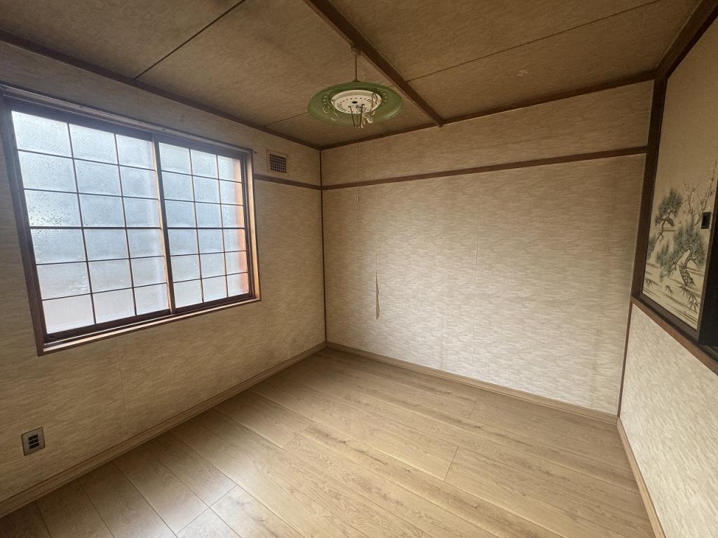 【7/22価格変更】角地庭付き！帯広市大空町10丁目　中古戸建 内観