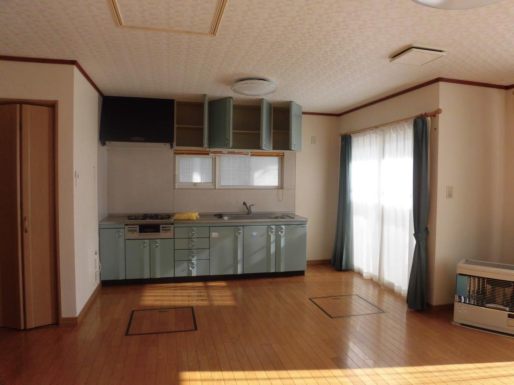 池田町字利別西町25番地11【売中古住宅：１LDK】 内観