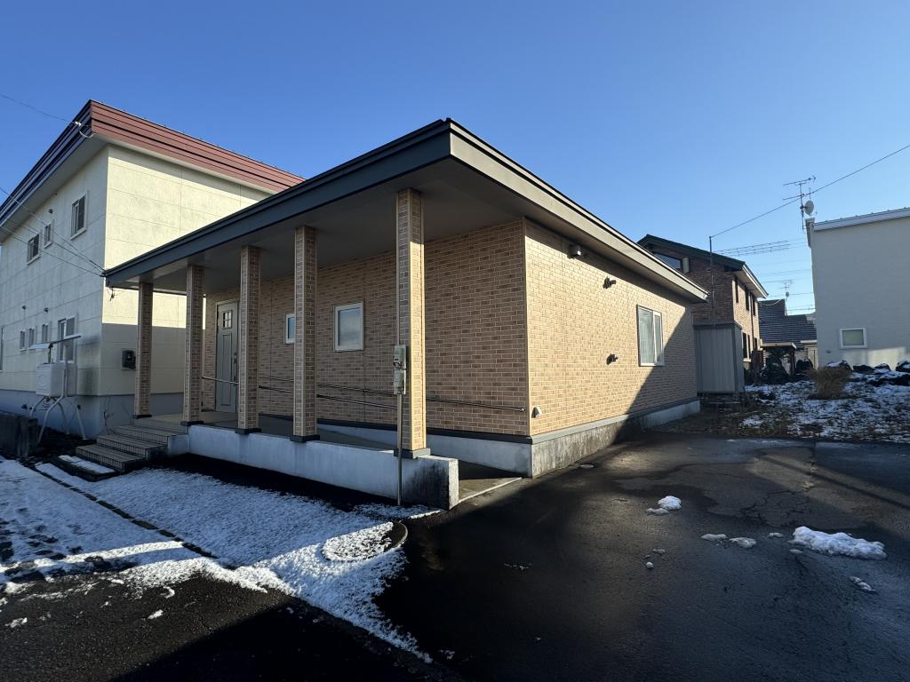 西１９条南２　中古戸建［オーナーチェンジ］ 内観