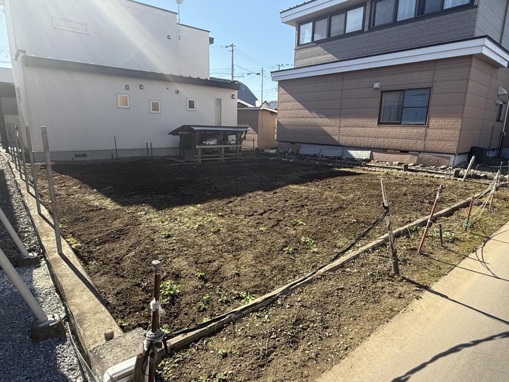 ※価格改定　西６条南３３丁目４の土地　※建築条件無し 内観