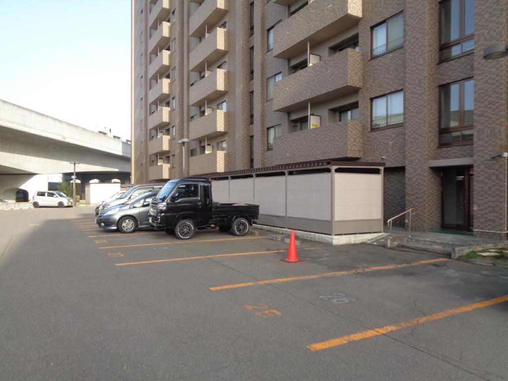 リブウェル大通1101　最上階　角部屋　4LDK  ※リフォーム中！キレイになります！ 内観