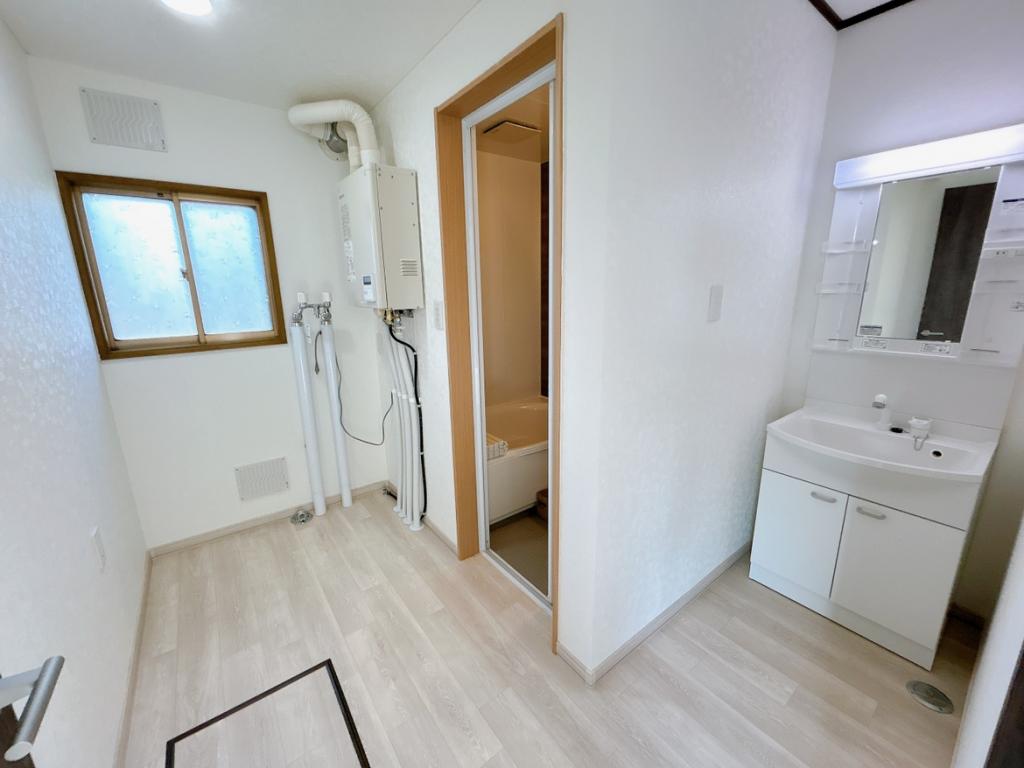 リフォーム中古住宅　西14条南4丁目4-9 内観