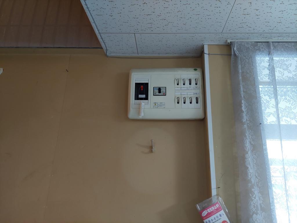 帯広市西17条南5丁目売住宅・事務所 内観