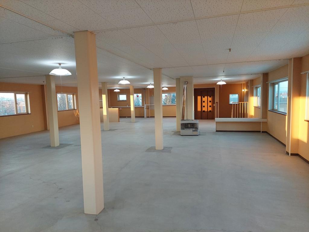 帯広市西17条南5丁目売住宅・事務所 内観