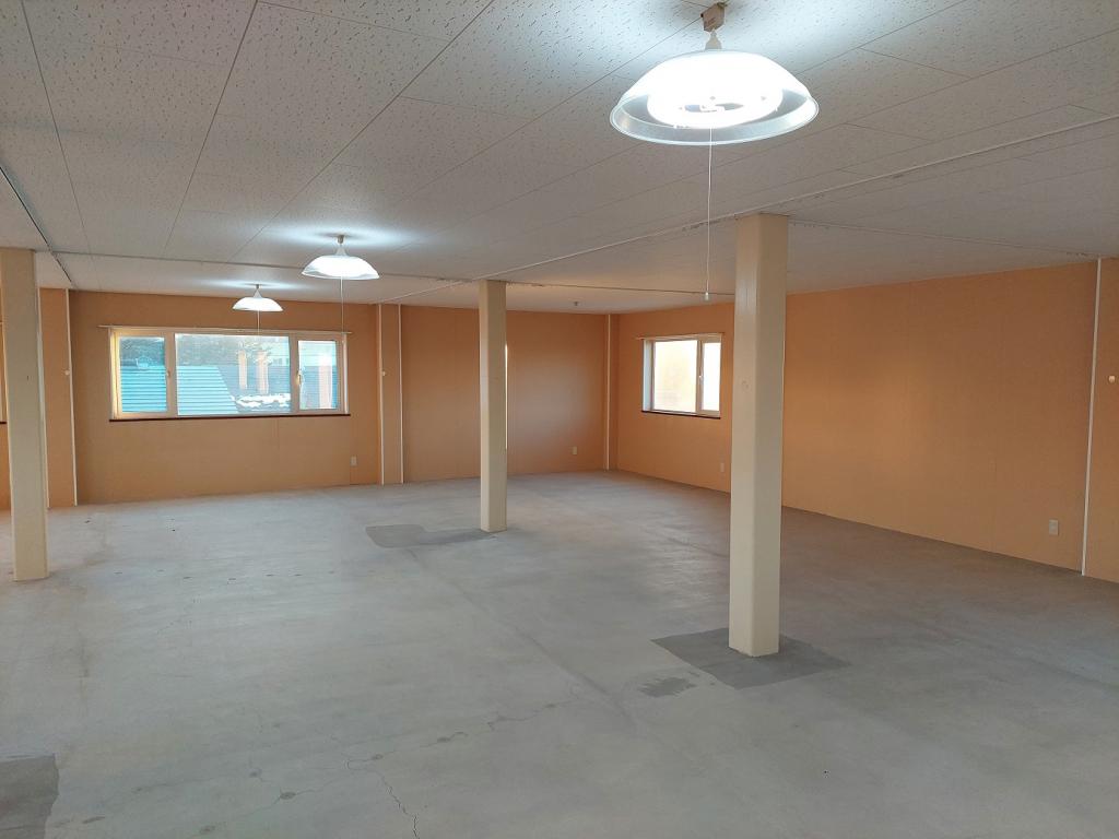 帯広市西17条南5丁目売住宅・事務所 内観