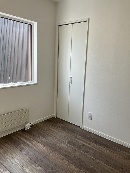  リビング吹抜けで開放的！帯広市西２４条 内観