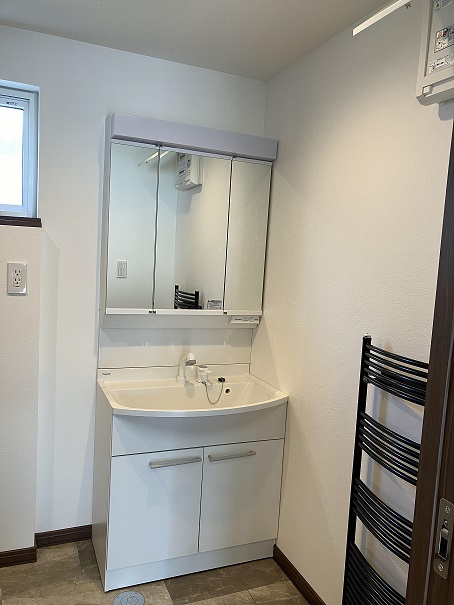  角地、ベランダのある住宅！帯広市西２４条 内観