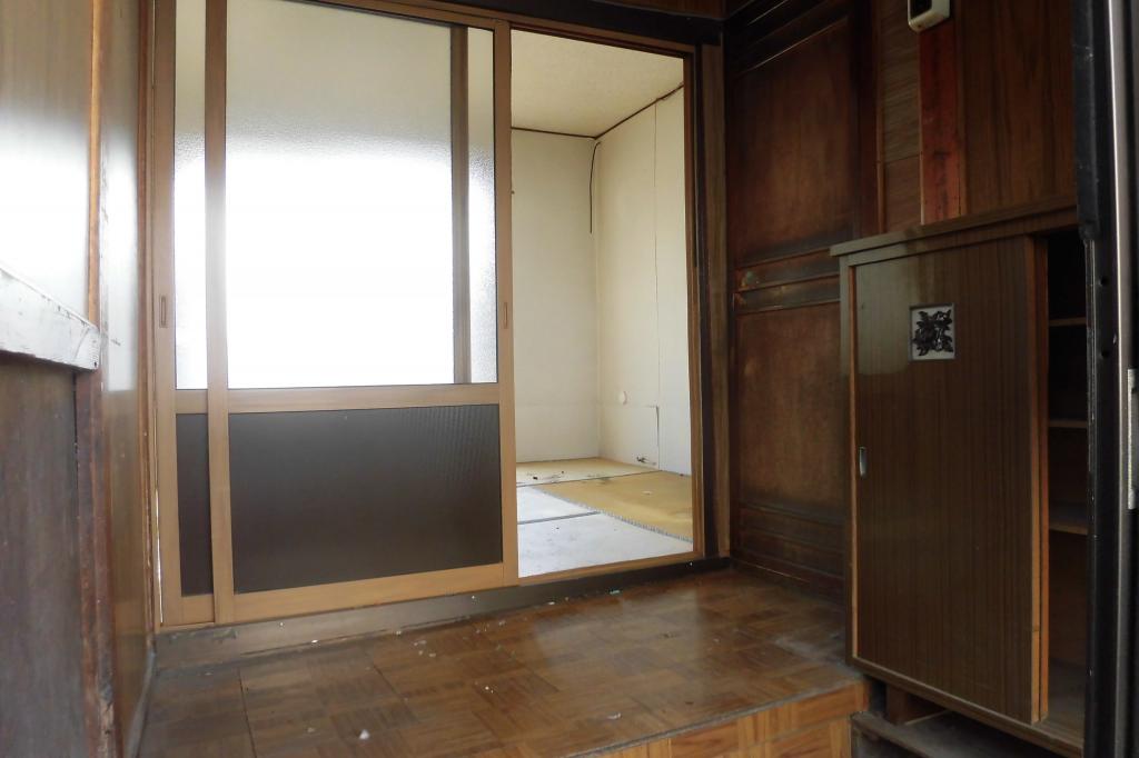 池田町字利別西町2番地11【売土地（上物中古住宅有）：41.41坪】 内観