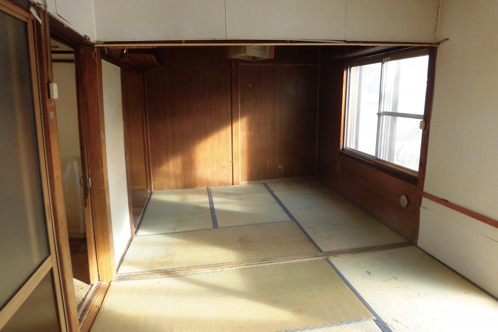 池田町字利別西町2番地11【売土地（上物中古住宅有）：41.41坪】 内観