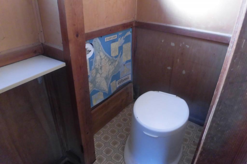 池田町字利別西町2番地11【売土地（上物中古住宅有）：41.41坪】 内観