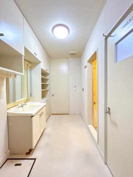 【リフォーム中】帯広市西11条南41丁目2-8 内観