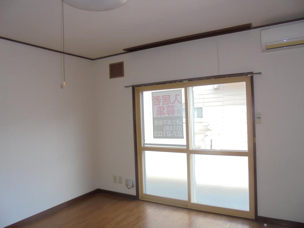 丘の上ハイツ　帯広市西16条南6丁目 内観