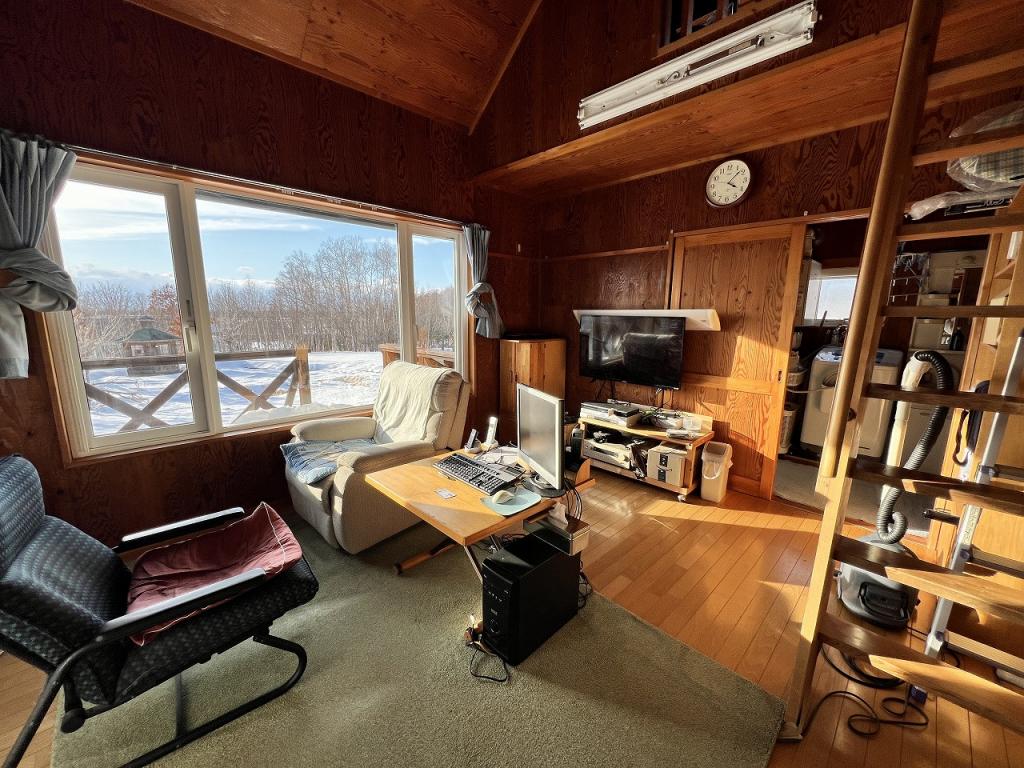 帯広市以平町西3線　中古戸建 内観