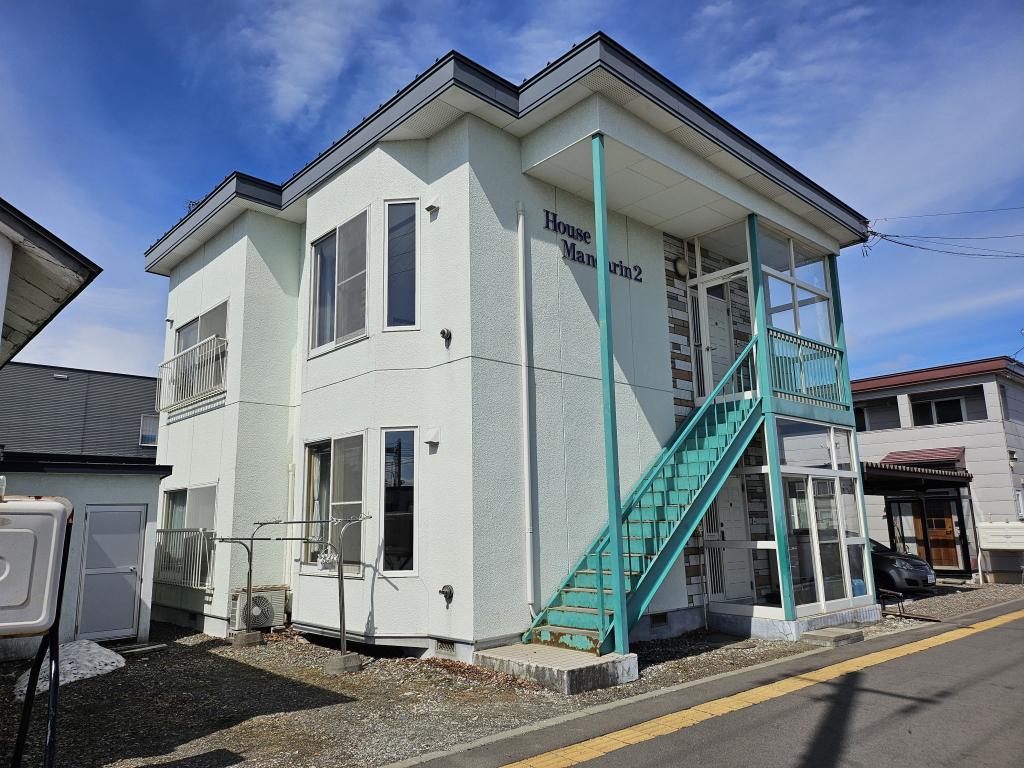 帯広市西12条南15丁目　売貸家（上下２戸）