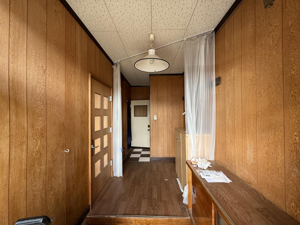 ＼リノベに最適／中古住宅７５０万 内観