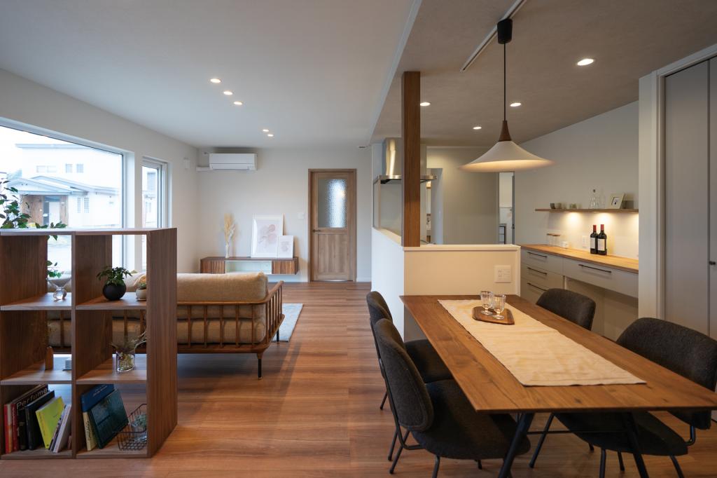 【すまいの設備機器保証10年】31次モデルハウス 内観