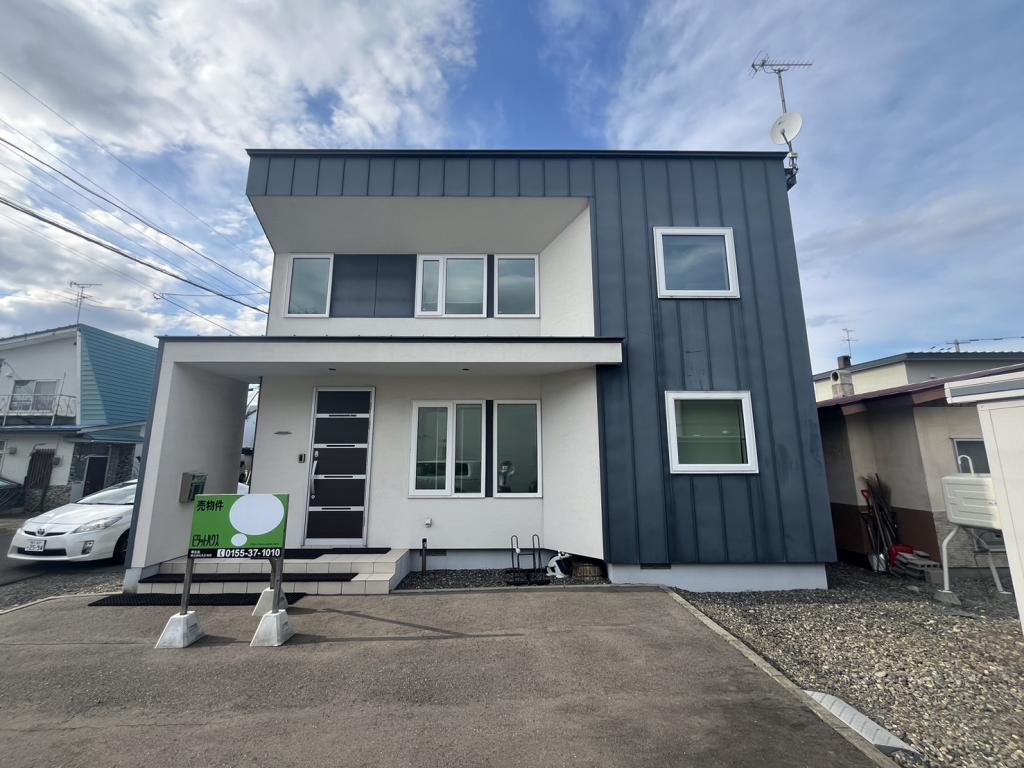 ♪太陽光パネル・都市ガスエコジョーズ♪西１６南１＿中古住宅 内観