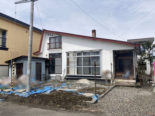 西１６条南３０丁目【南道路付き！リノベーション向け平家建！】 外観