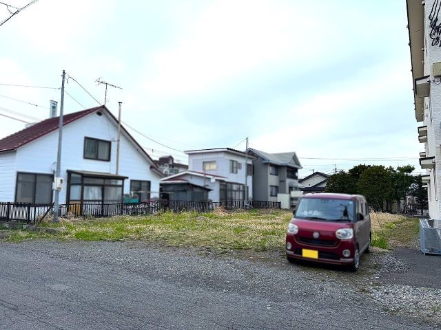 西１３条南２丁目【敷地ゆったり約１０５坪あります♪】