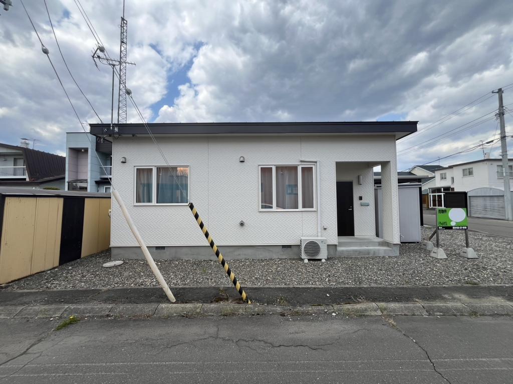 南東角地♪幕別町札内桜町48＿1LDK中古住宅