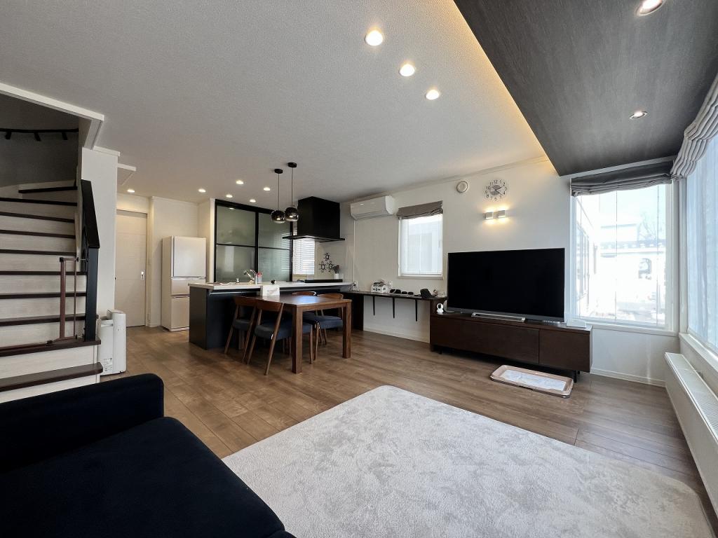 音更町柏寿台　築浅中古戸建 内観