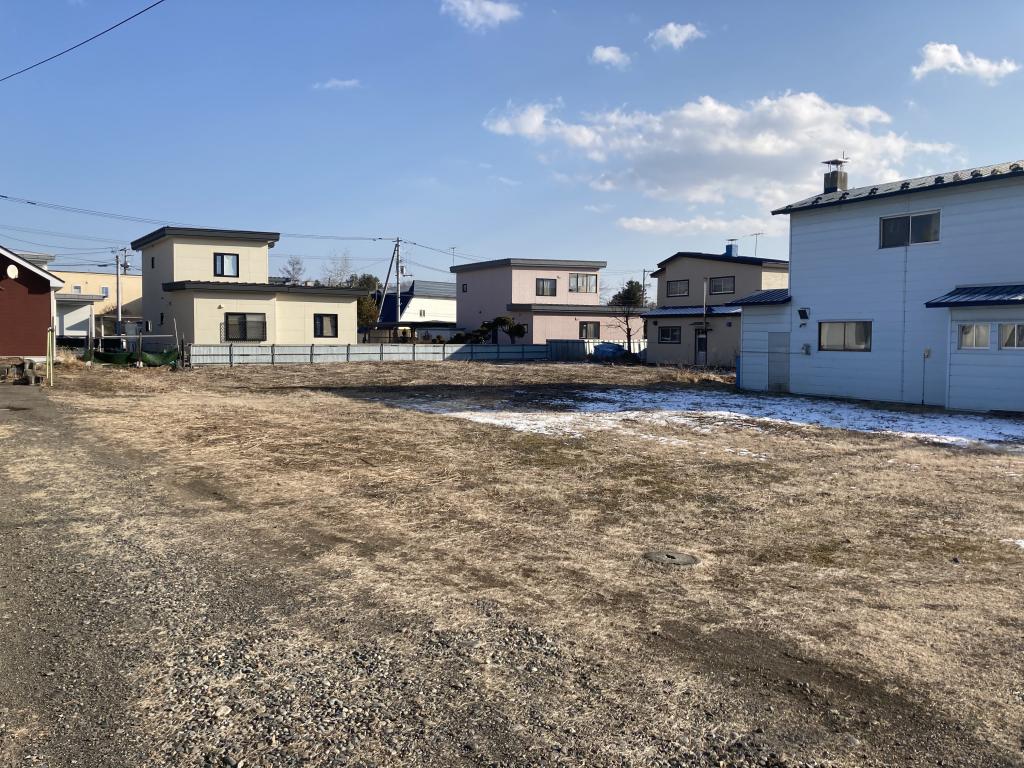 東１０条南３丁目【東エリアで広々とした土地！約２７６坪！】