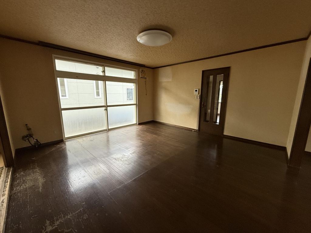 【6/22価格変更】帯広市西9条南39丁目　中古住宅 内観