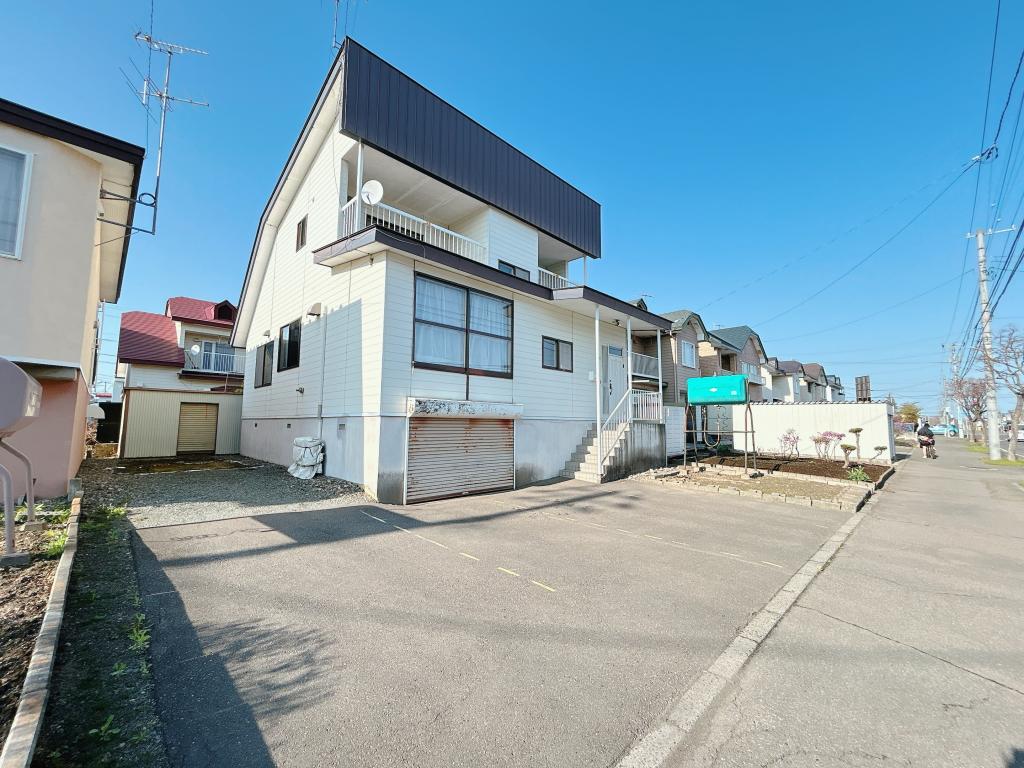 【リフォーム中】帯広市西12条北8丁目 外観