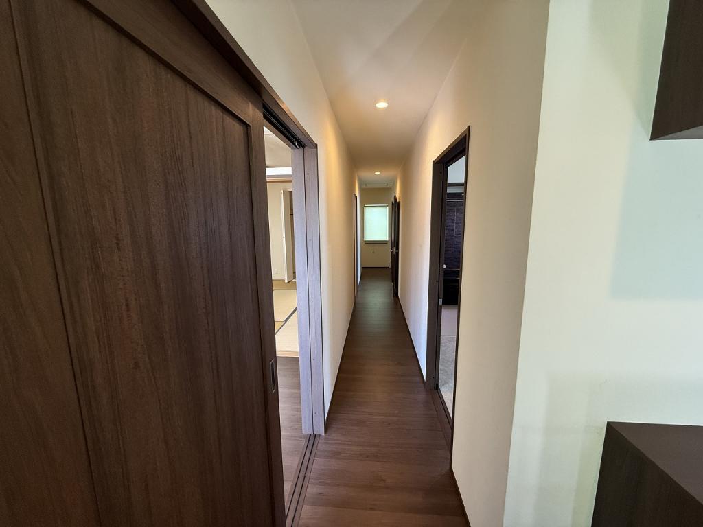 帯広市西１６条南４丁目20番7号　二世帯住宅 内観