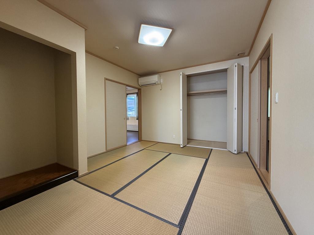 帯広市西１６条南４丁目20番7号　二世帯住宅 内観