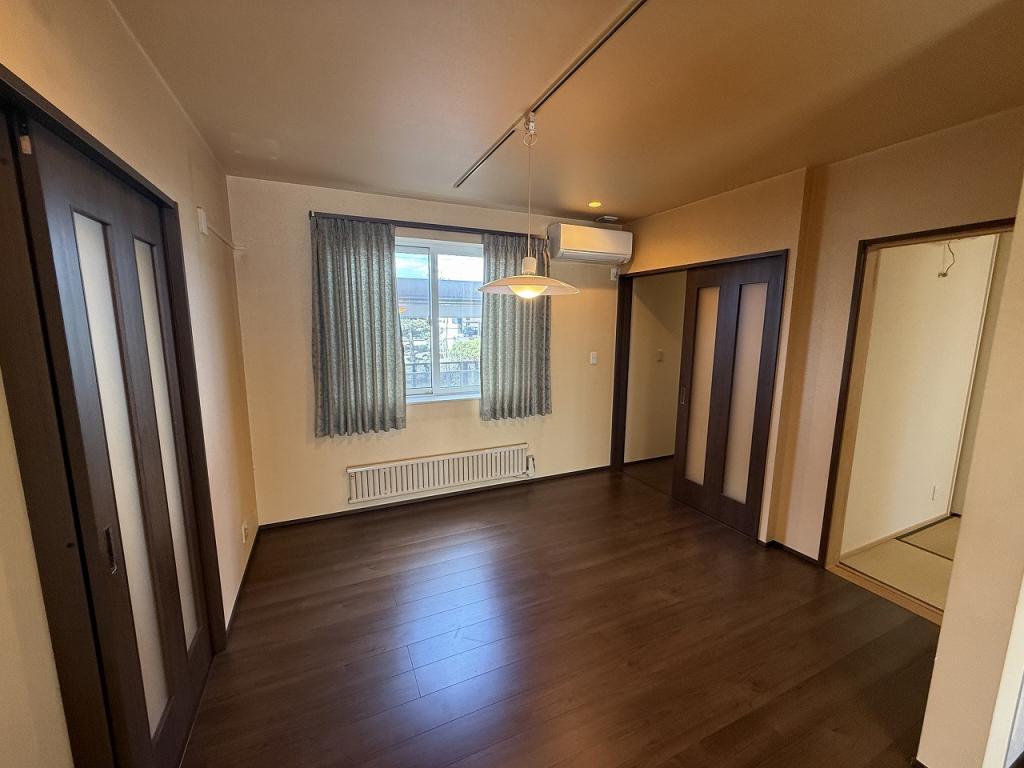 帯広市西１６条南４丁目20番7号　二世帯住宅 内観